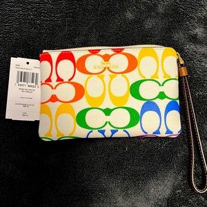 Brand NEW Rainbow 🌈 Coach Signature zipper wristlet
